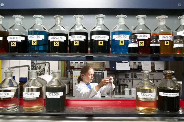 By Hagegage (Own work) [CC-BY-SA-3.0 (http://creativecommons.org/licenses/by-sa/3.0)], via Wikimedia Commons