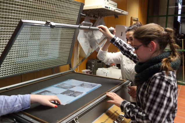 Arbeit an der Druckmaschine (Offset-Druck)