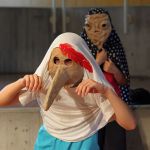 Maskenbau und Maskenspiel