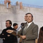 Schulleiter Moser und OB Hornung bei der Grundsteinlegung