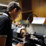 Arbeit an der Drehmaschine