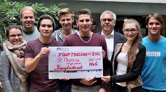 Knapp 5.000 EUR für Bangladesch