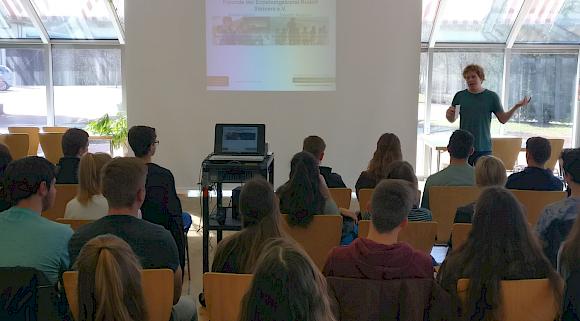 Infoveranstaltung zu Freiwilligendiensten Infoveranstaltung zu Freiwilligendiensten