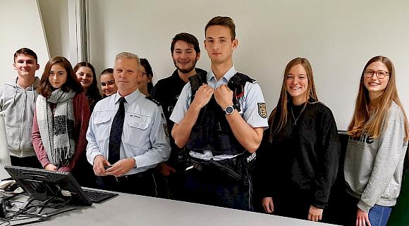 Berufe in Uniform 2020 Berufe in Uniform 2020