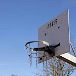 Einer der vielen BB-Körbe (ein Abidenkmal)