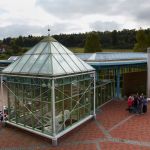 Außeneingang zur Sporthalle